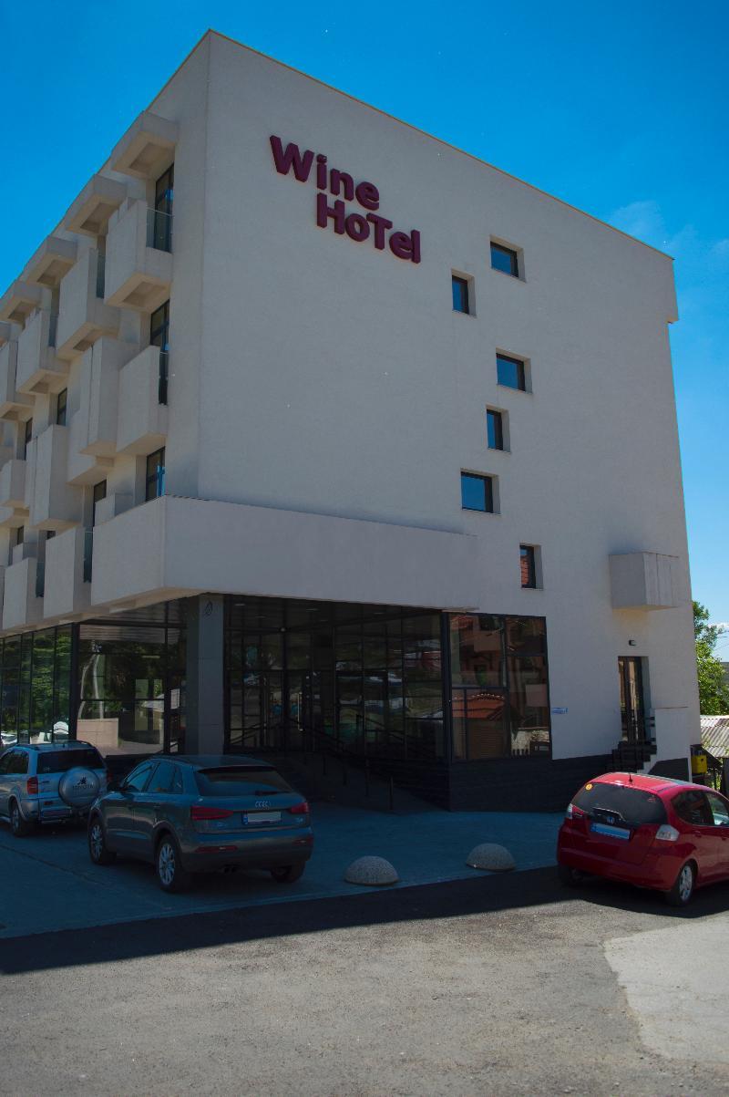 Wine Hotel Kischinau Exterior foto